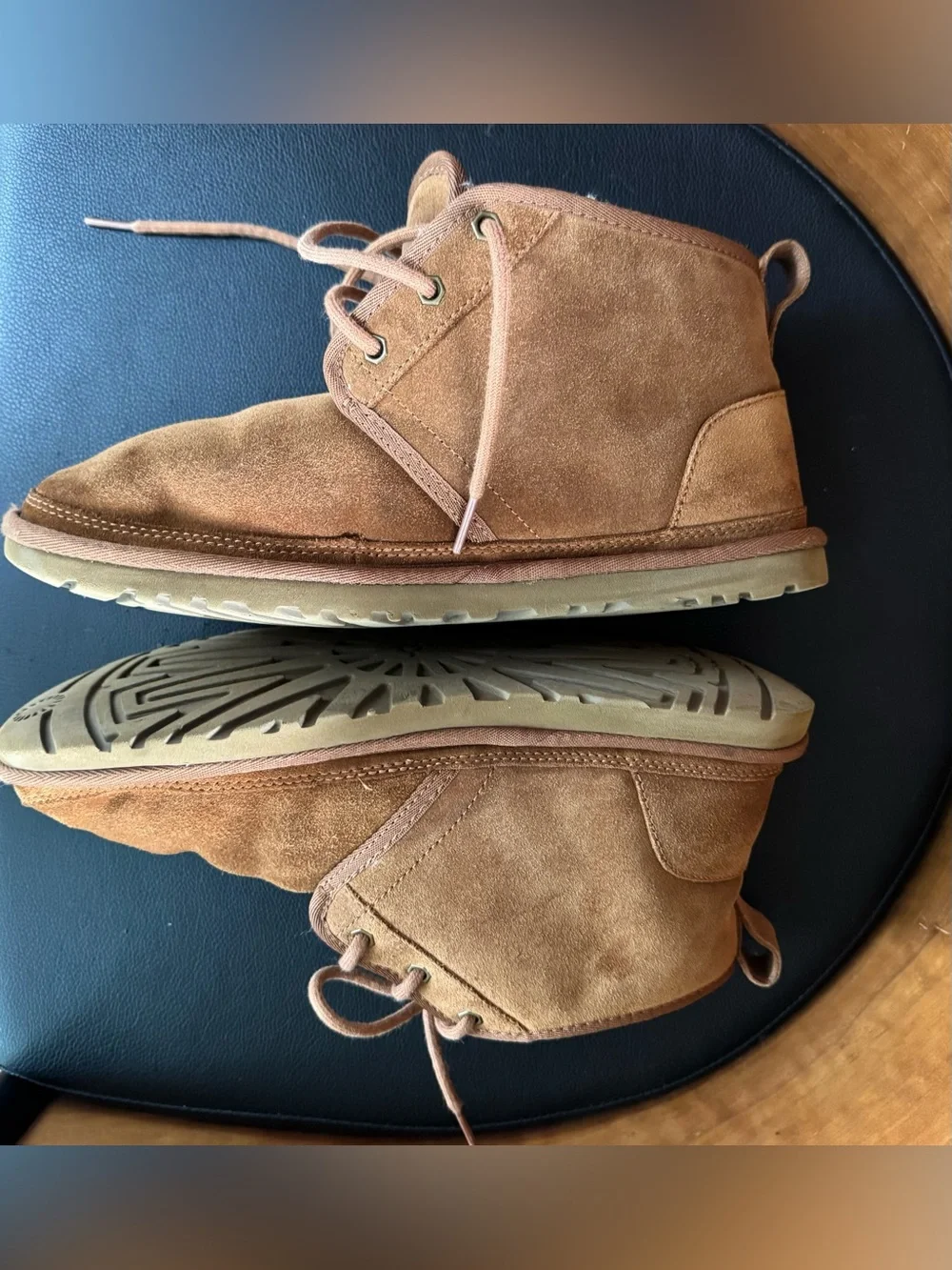 UGG Men’s Neumel Chukka Suede Shearling-Lined Lace-Up Boots Size 9